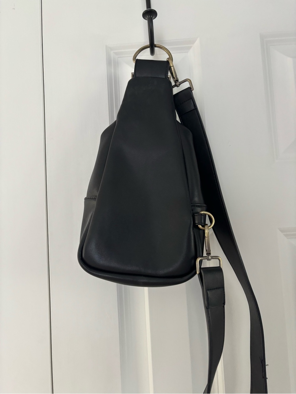 Anthropologie Urban Originals Black Leather Crossbody Sling with Brass Hardware - Picture 3 of 5